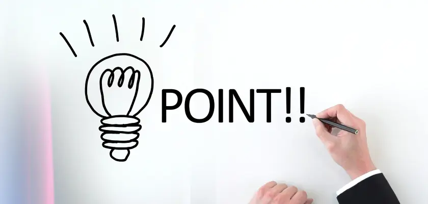 電球イラストと「POINT!!」の文字 — 40代転職の重要ポイント。