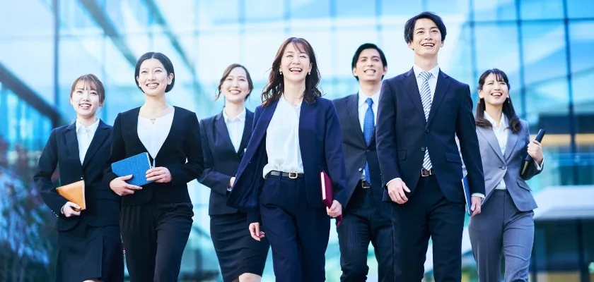 大企業で働く若手ビジネスパーソンのグループ